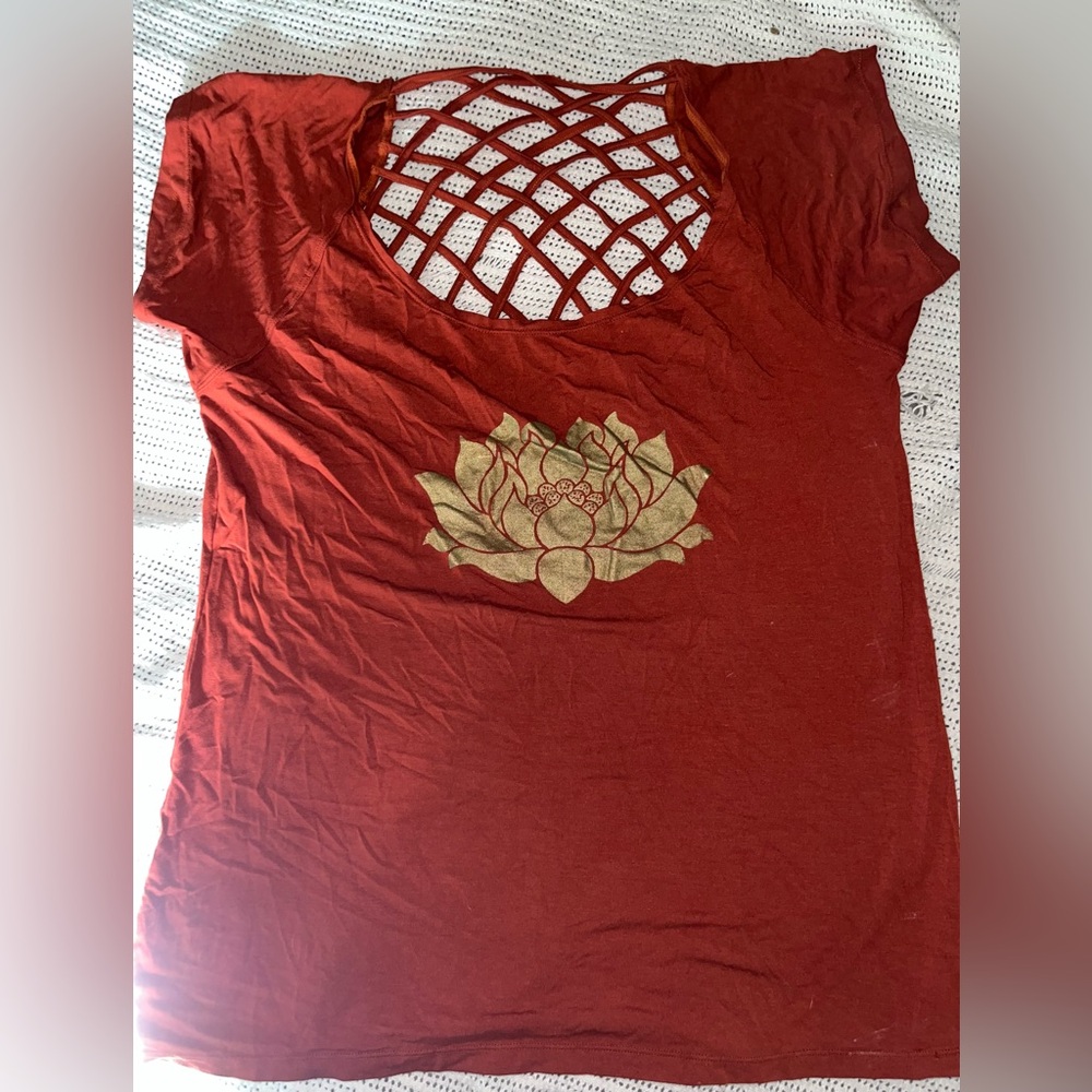 Mexicali Blues Criss Cross Lotus Flower Tee